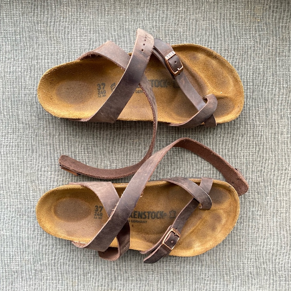 EUC Birkenstock Yara Tobacco Brown sz. 37